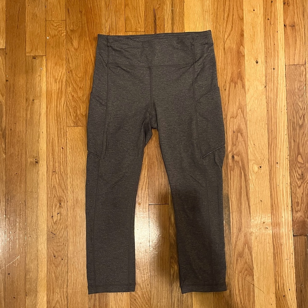 Lululemon High Rise 21” Crops!